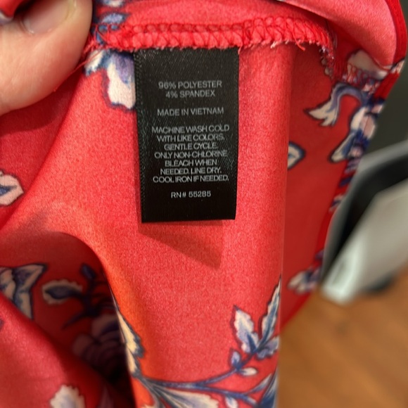 Fun Floral Top - Picture 5 of 5